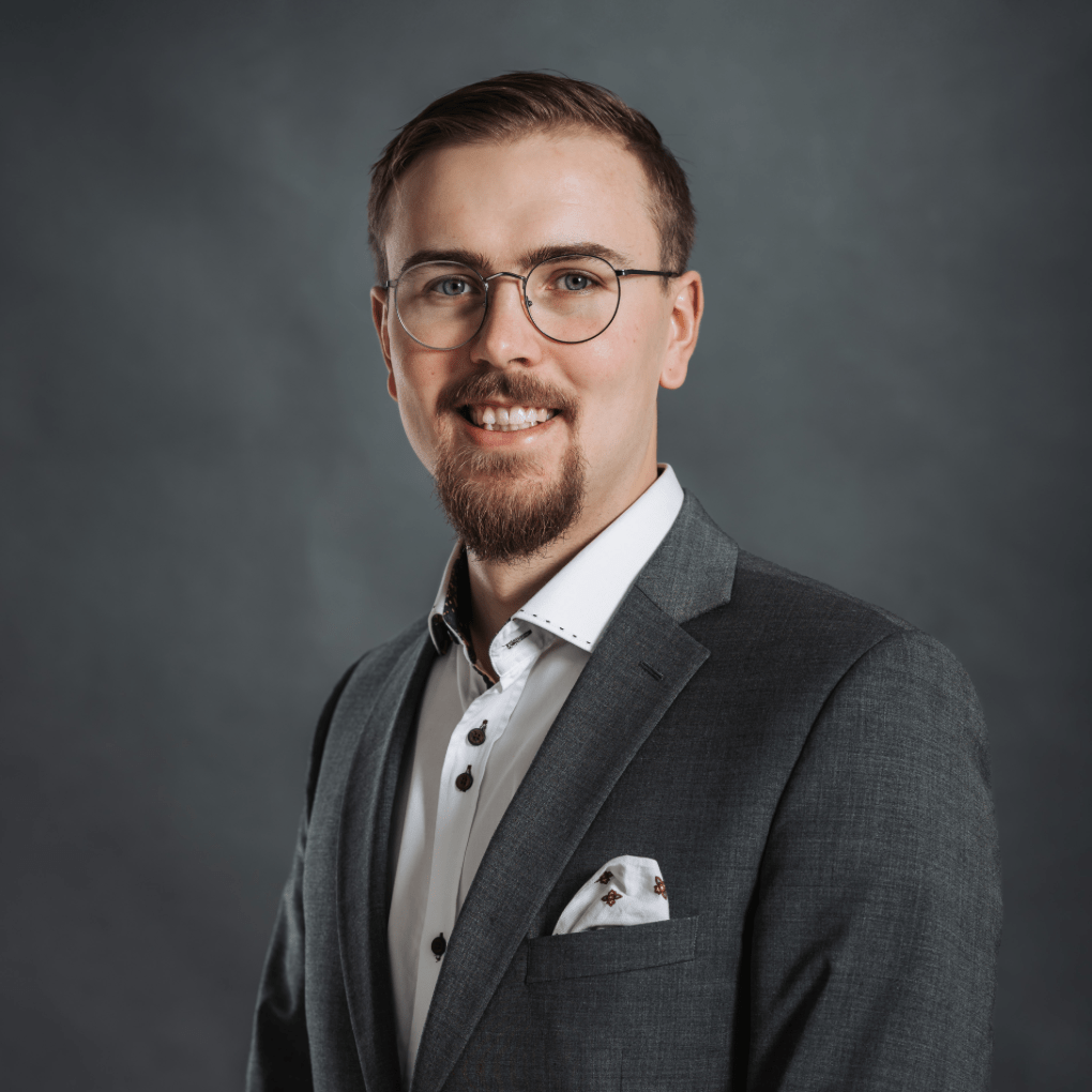Joona Paija on Tamperelainen Kokoomusta edustava poliitikko, joka on ehdolla kuntavaaleissa Urjalassa ja aluevaaleissa Pirkanmaalla